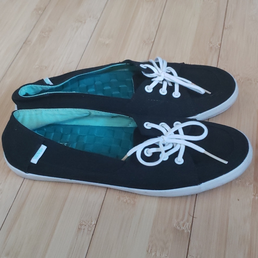 Vans - Picture 3 of 3